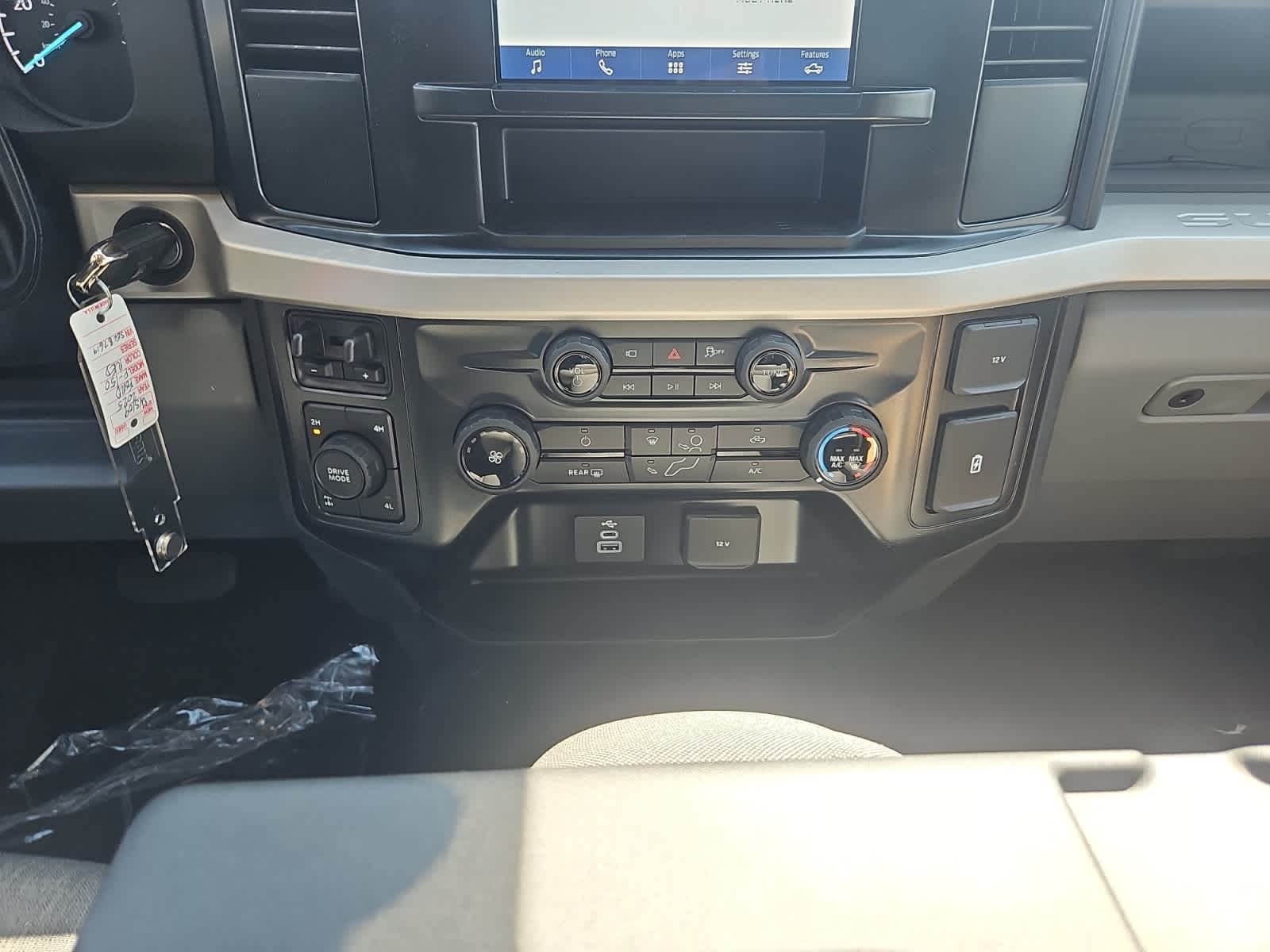 new 2025 Ford Super Duty F-350 SRW car, priced at $63,980