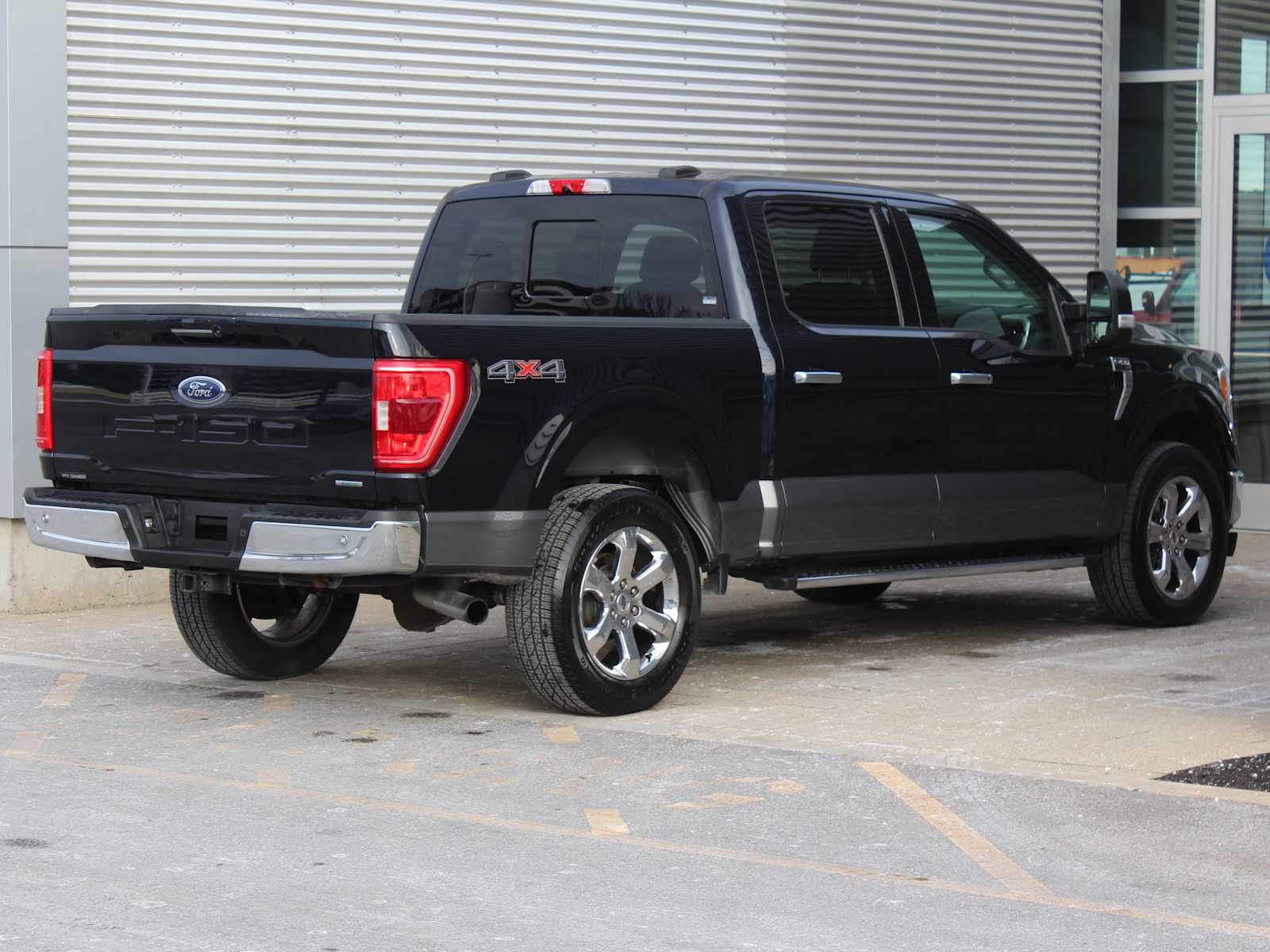 used 2021 Ford F-150 car, priced at $36,998