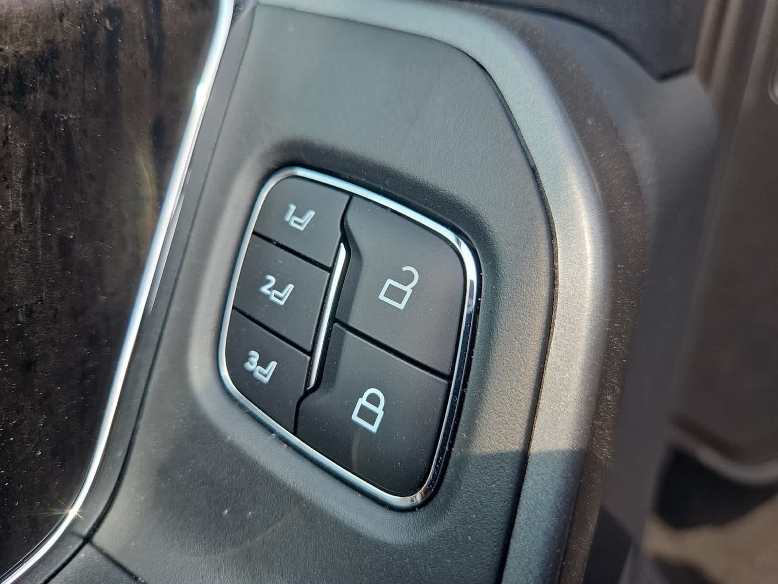 new 2025 Ford Super Duty F-250 SRW car, priced at $72,275