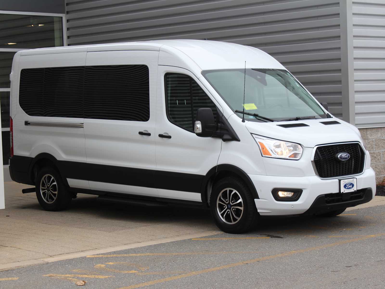 used 2022 Ford Transit-350 Passenger car, priced at $61,998