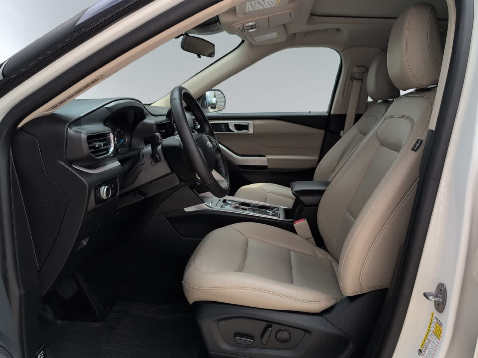 used 2023 Ford Explorer car, priced at $27,998