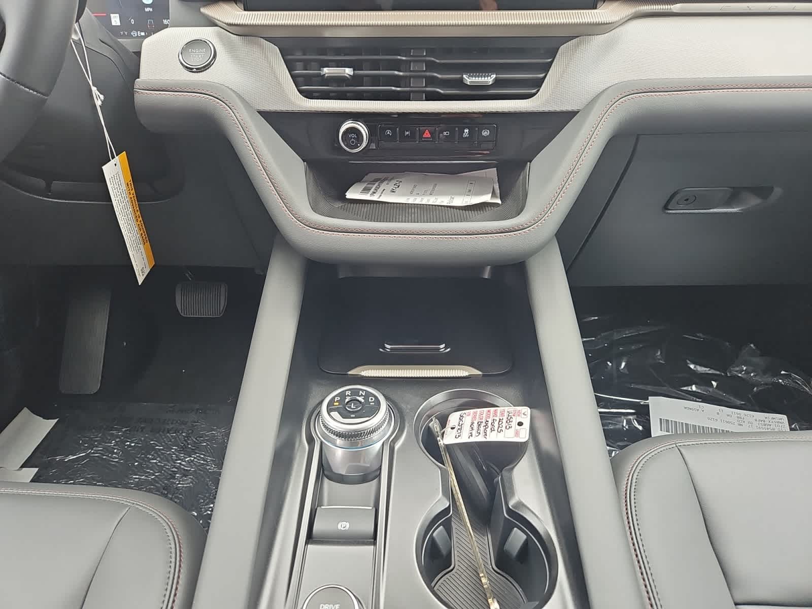 new 2025 Ford Explorer car, priced at $50,555