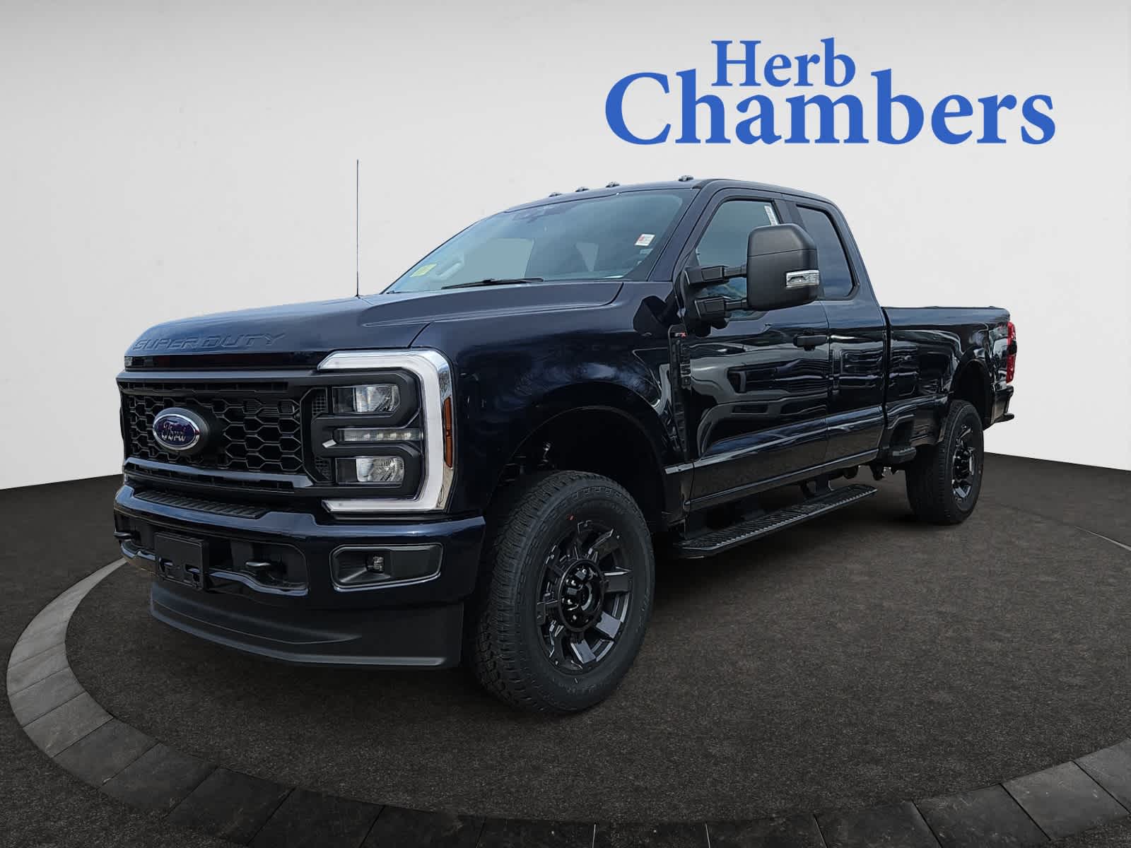 new 2025 Ford Super Duty F-350 SRW car, priced at $64,000