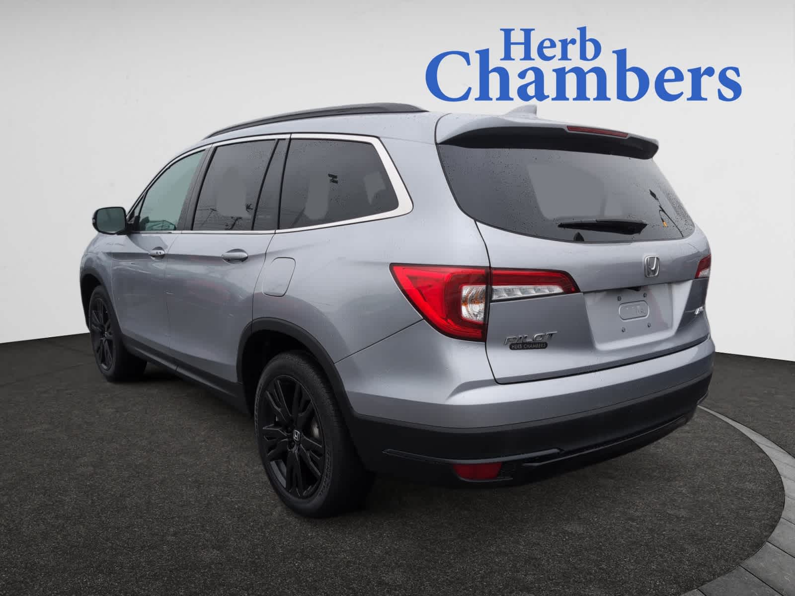 used 2021 Honda Pilot car, priced at $29,398