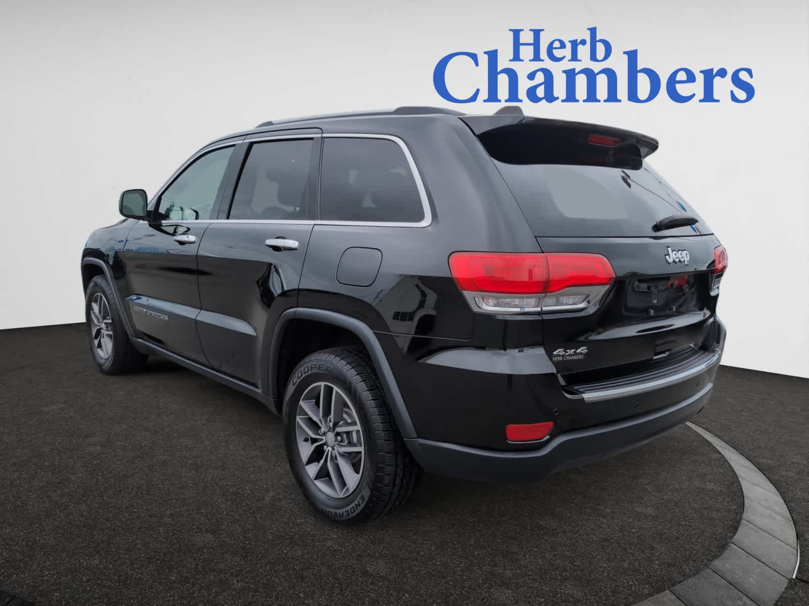 used 2017 Jeep Grand Cherokee car, priced at $18,698