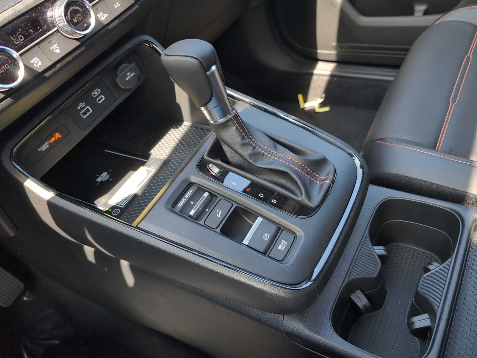 new 2025 Honda CR-V Hybrid car, priced at $41,000