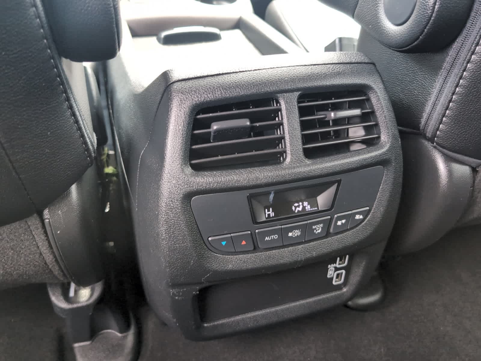 used 2022 Honda Pilot car, priced at $35,998