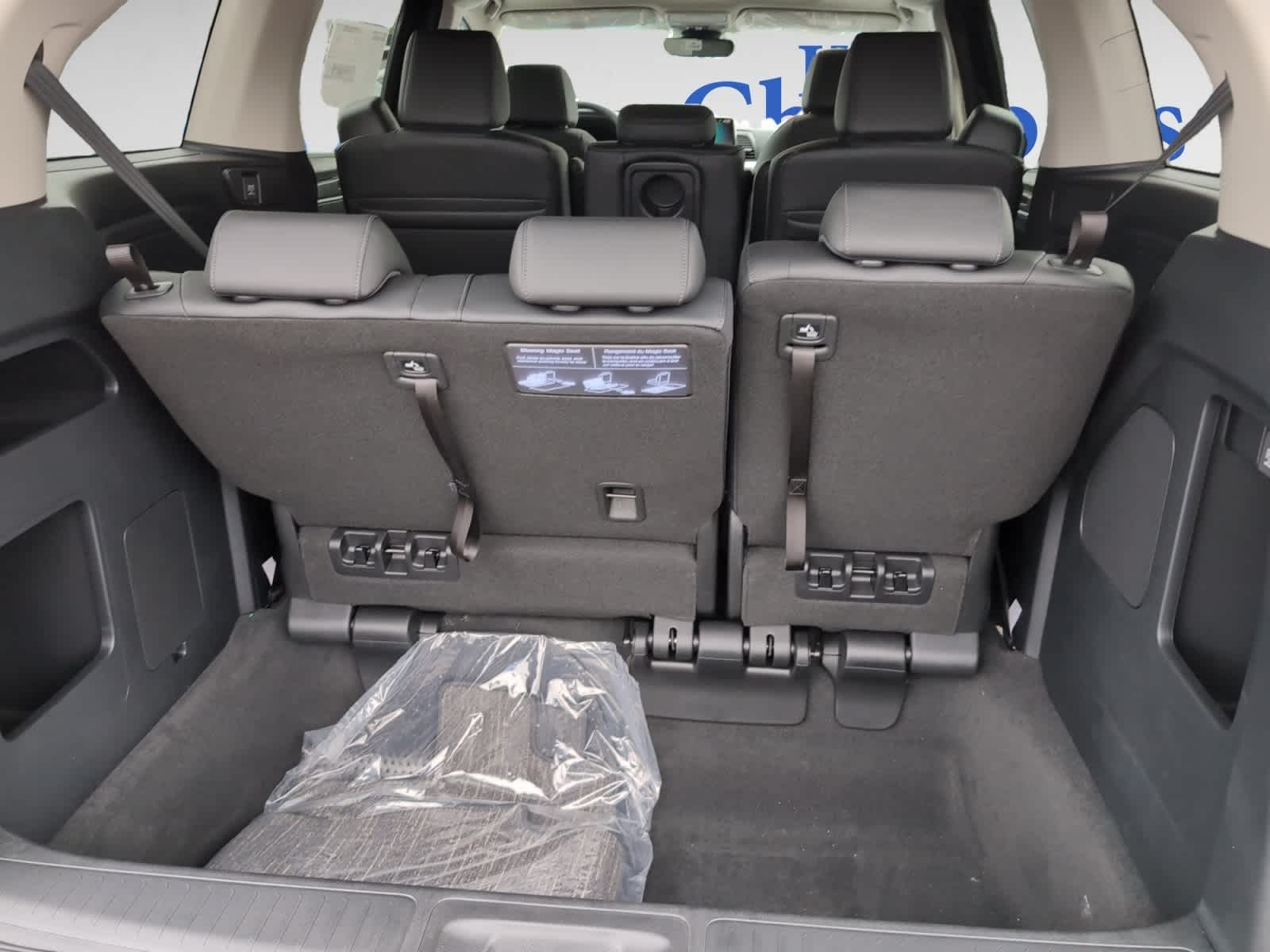new 2025 Honda Odyssey car, priced at $43,670