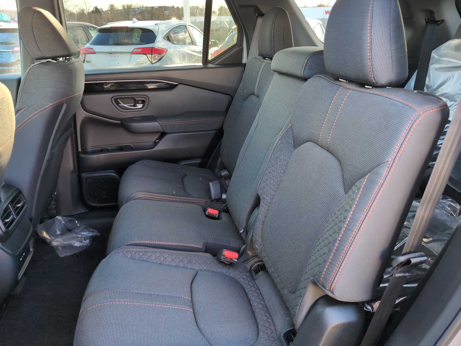 new 2025 Honda Pilot car, priced at $43,750