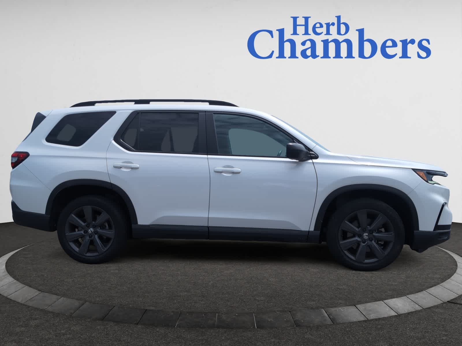 used 2023 Honda Pilot car, priced at $36,998