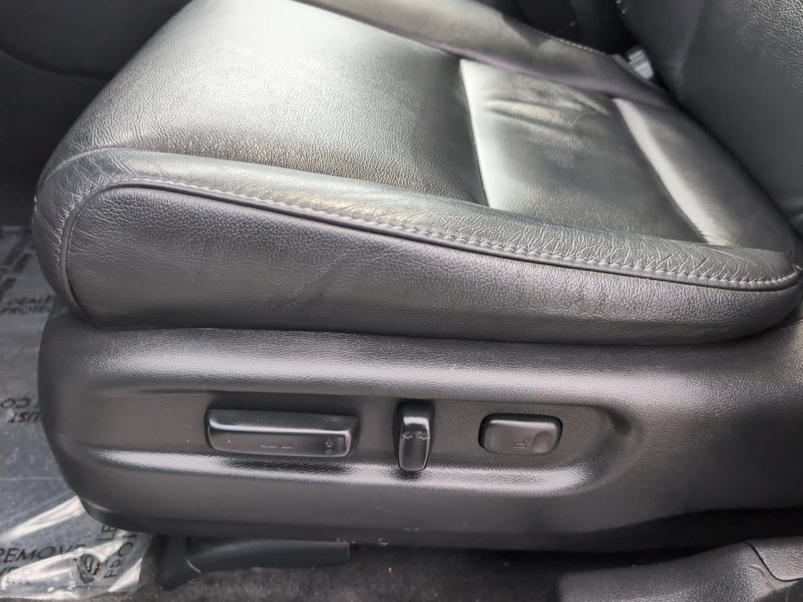 used 2022 Honda Pilot car, priced at $31,998