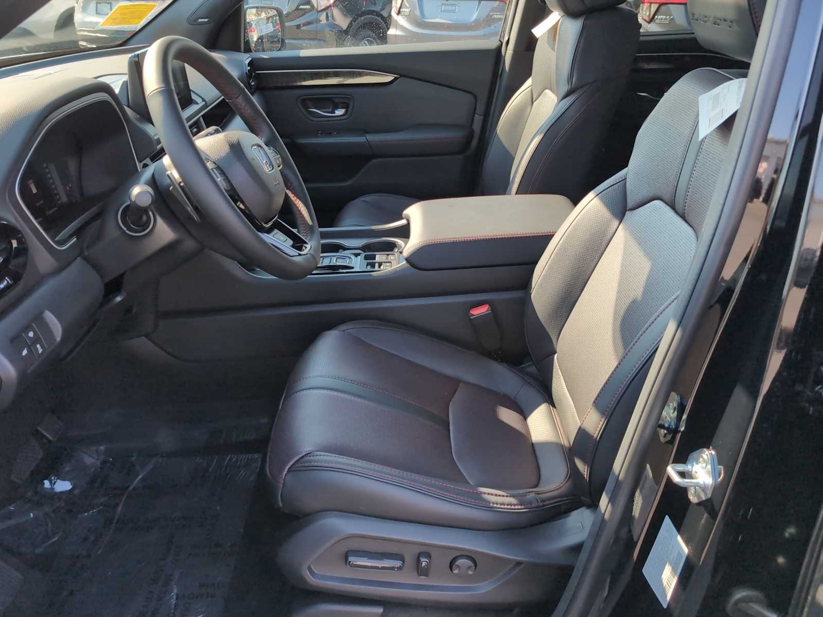 new 2025 Honda Pilot car, priced at $57,425