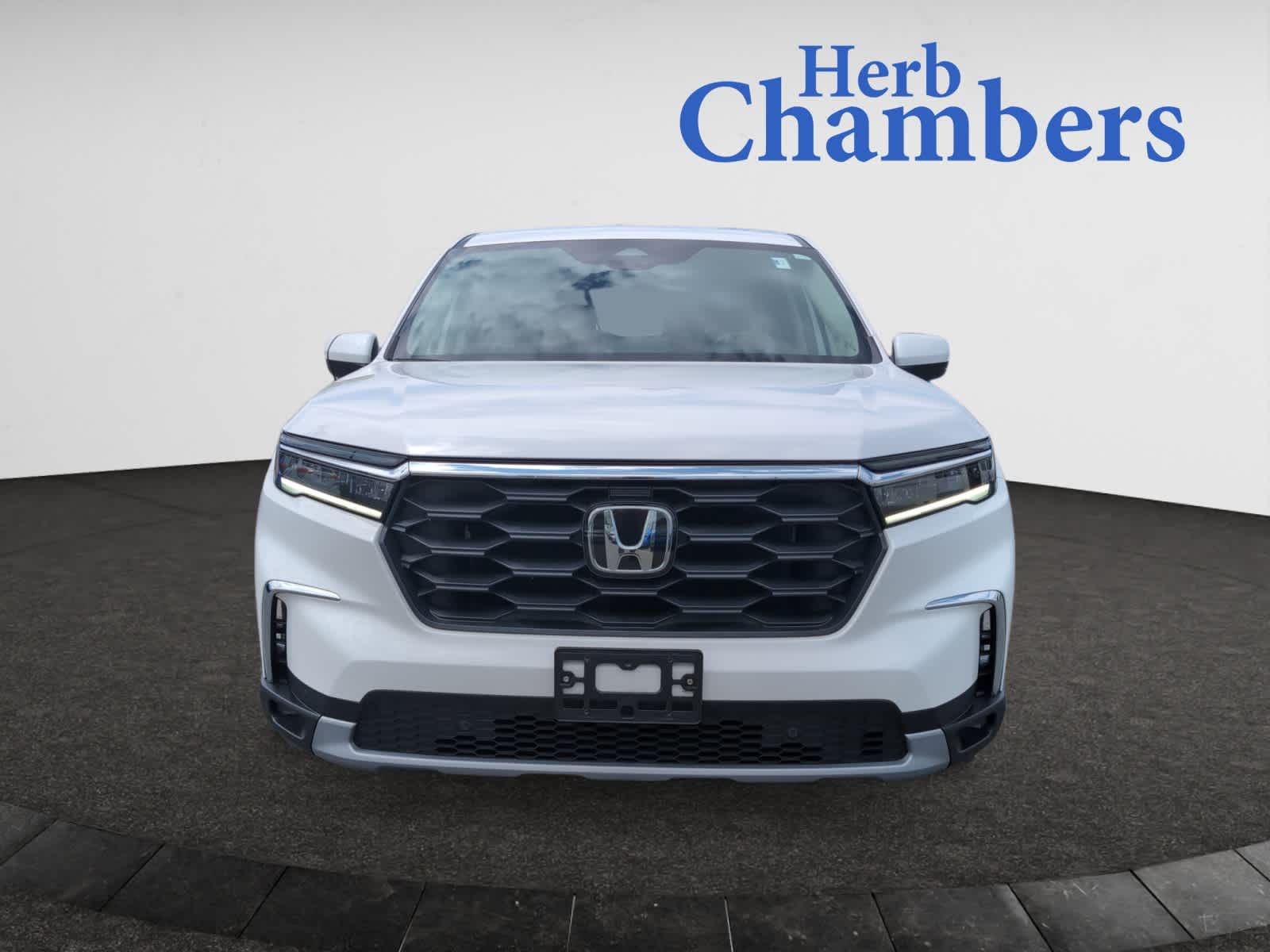 used 2023 Honda Pilot car, priced at $37,498