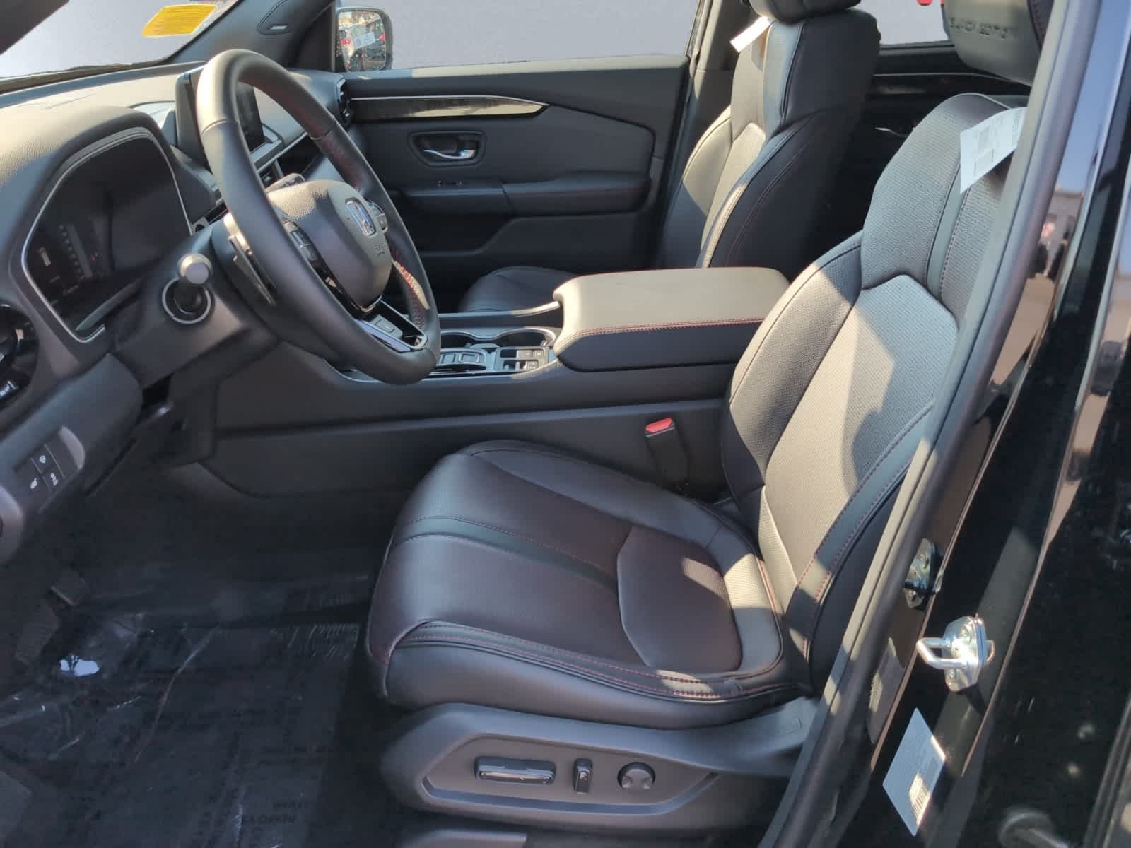 new 2025 Honda Pilot car, priced at $56,760