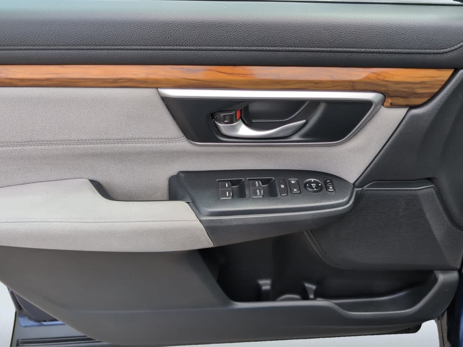used 2018 Honda CR-V car, priced at $21,998