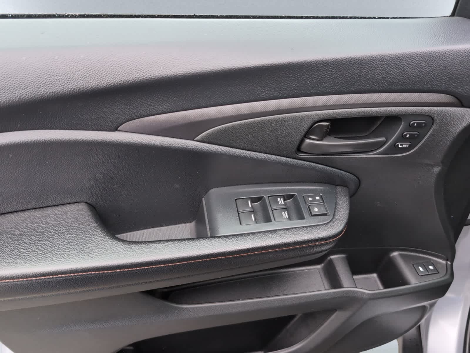 used 2022 Honda Pilot car, priced at $34,498
