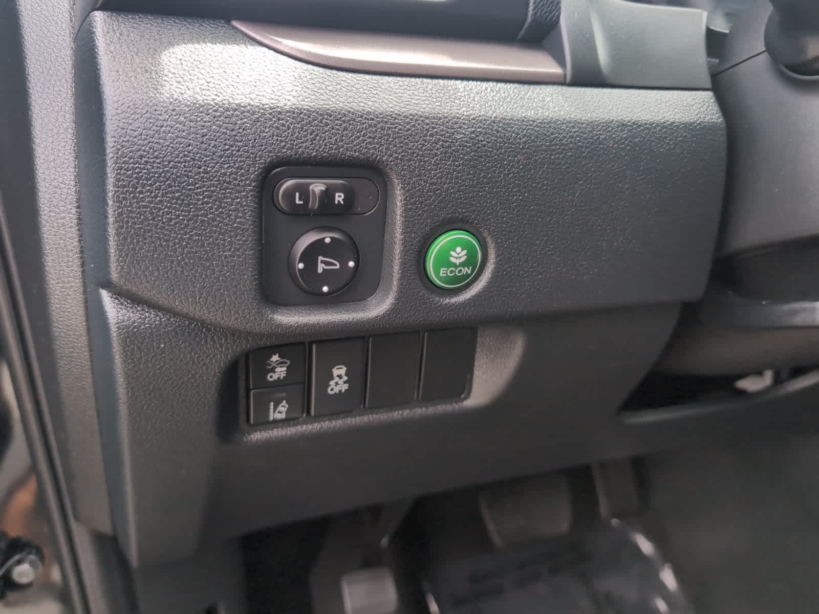 used 2022 Honda Pilot car, priced at $35,998
