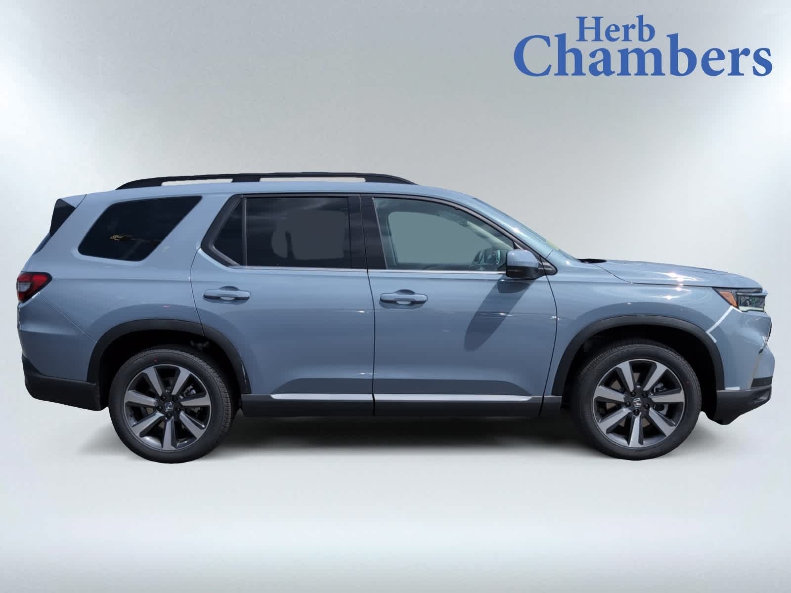 new 2025 Honda Pilot car, priced at $51,505