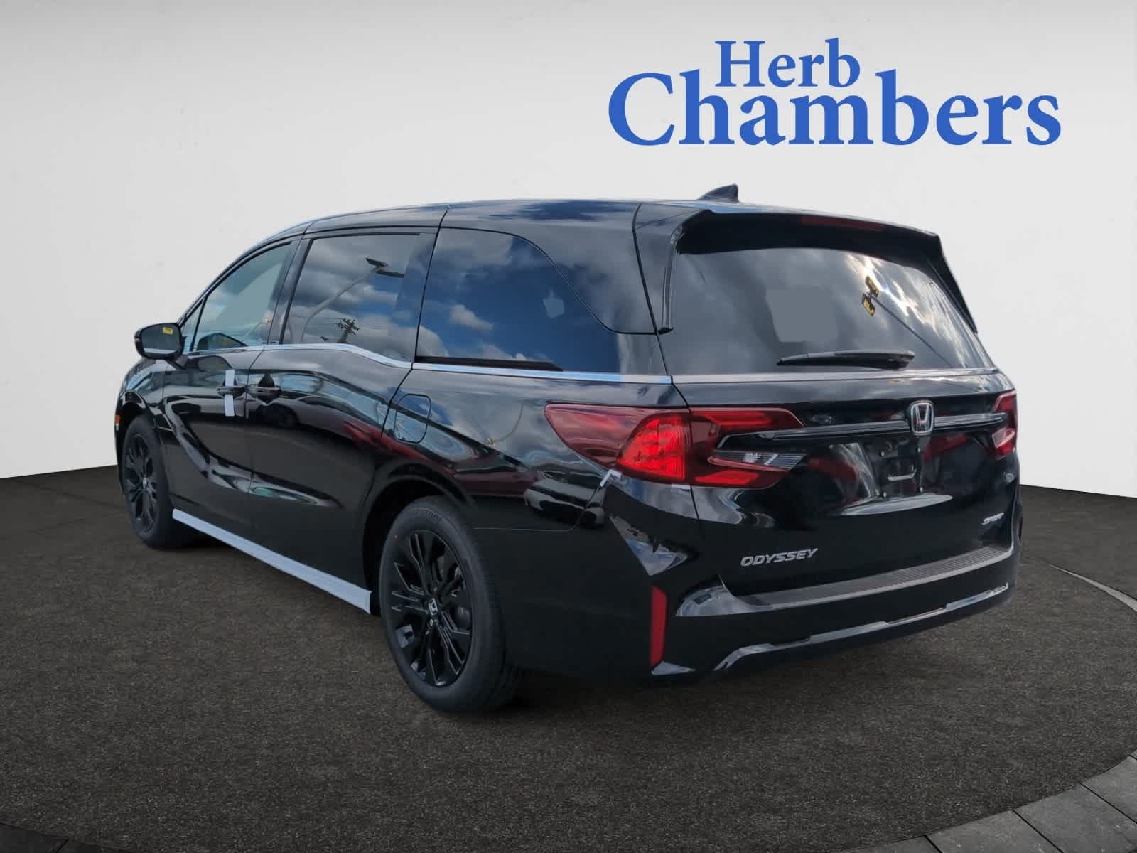 new 2025 Honda Odyssey car, priced at $44,820