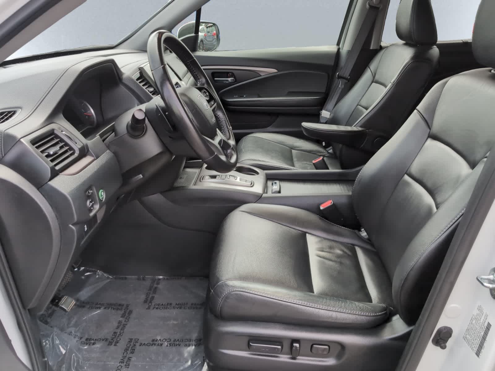 used 2022 Honda Pilot car, priced at $31,998