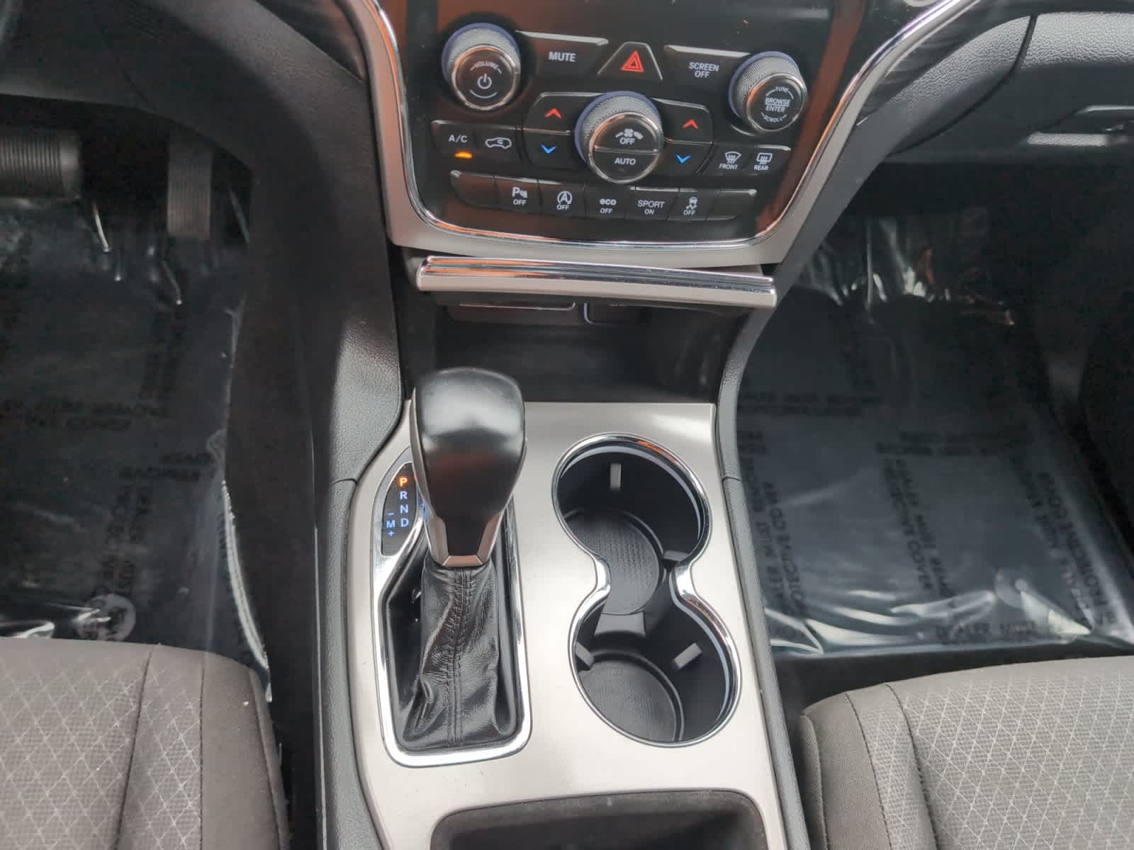 used 2020 Jeep Grand Cherokee car, priced at $18,998