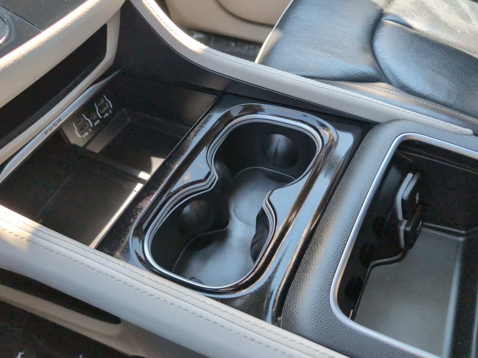 used 2023 Chrysler Pacifica car, priced at $28,498