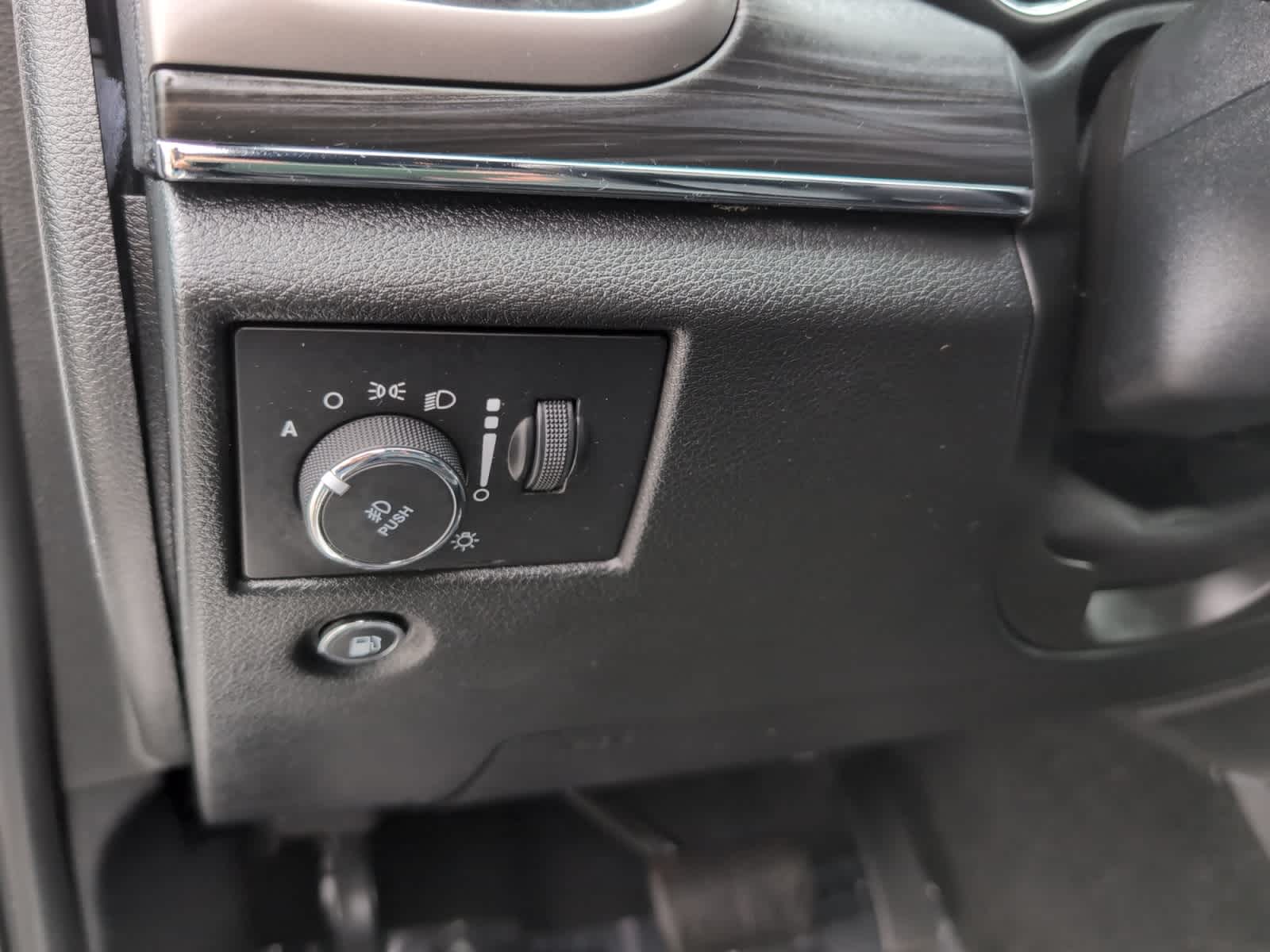 used 2022 Jeep Grand Cherokee WK car, priced at $30,998