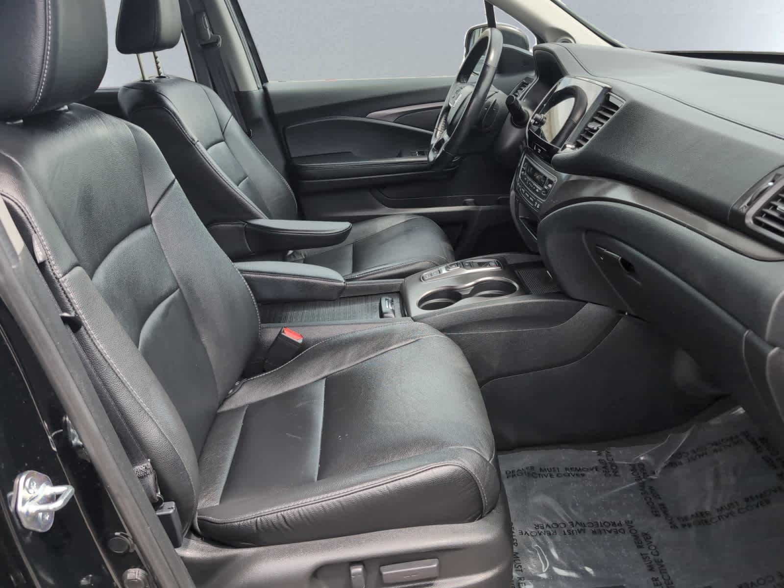 used 2022 Honda Pilot car, priced at $35,998