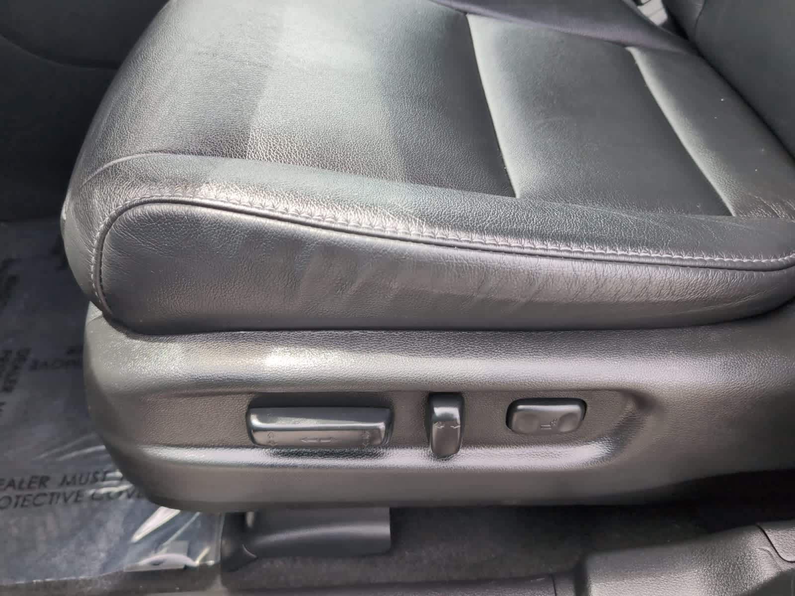 used 2022 Honda Pilot car, priced at $35,998