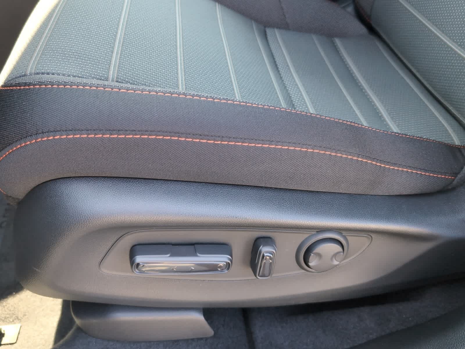 new 2025 Honda CR-V Hybrid car, priced at $37,545