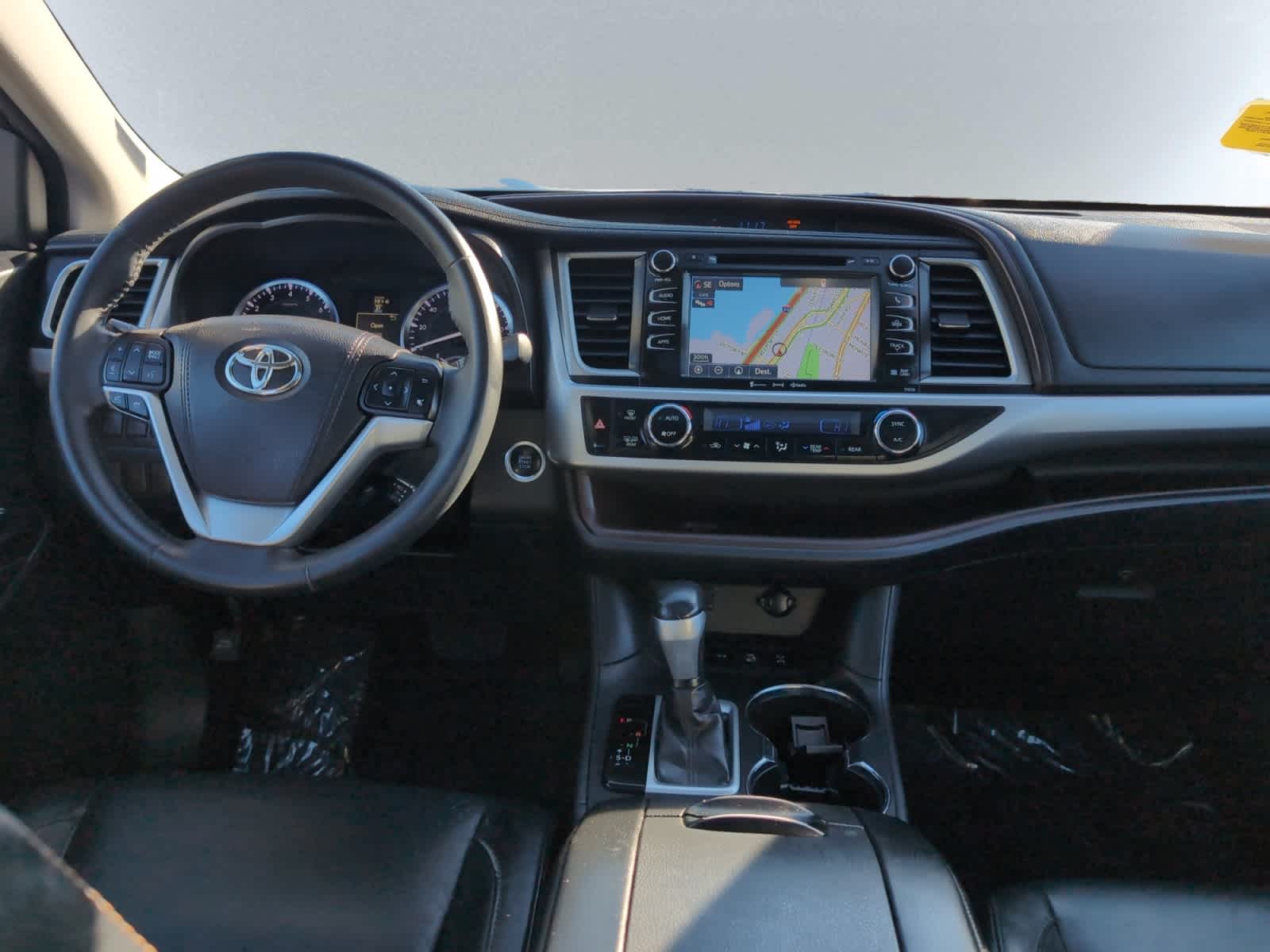 used 2016 Toyota Highlander car, priced at $22,798