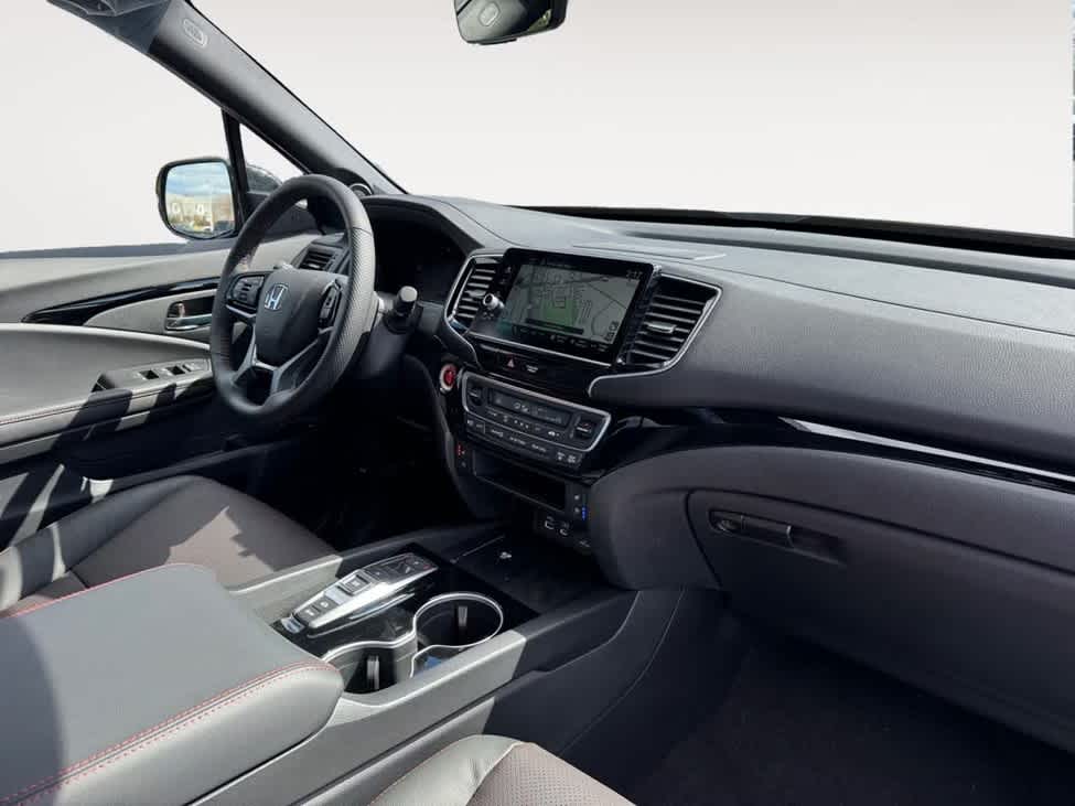 new 2025 Honda Ridgeline car, priced at $48,200