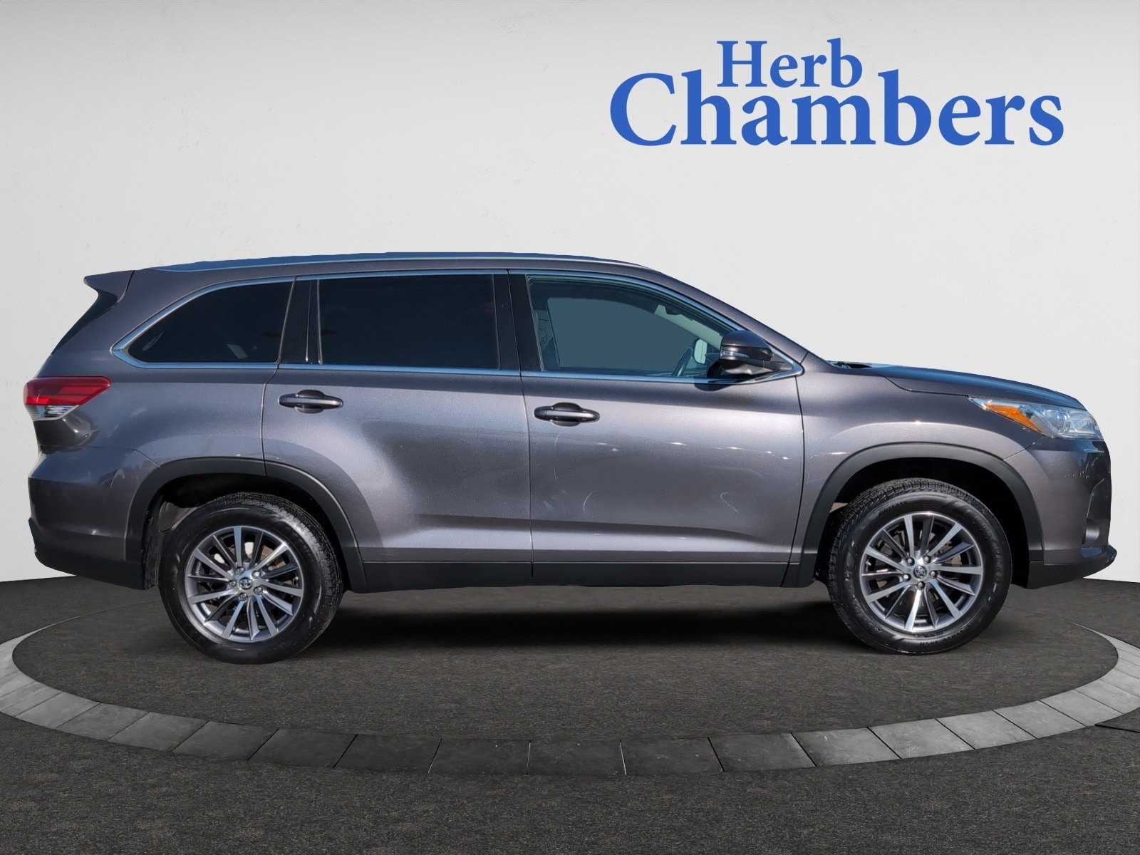 used 2019 Toyota Highlander car, priced at $24,198