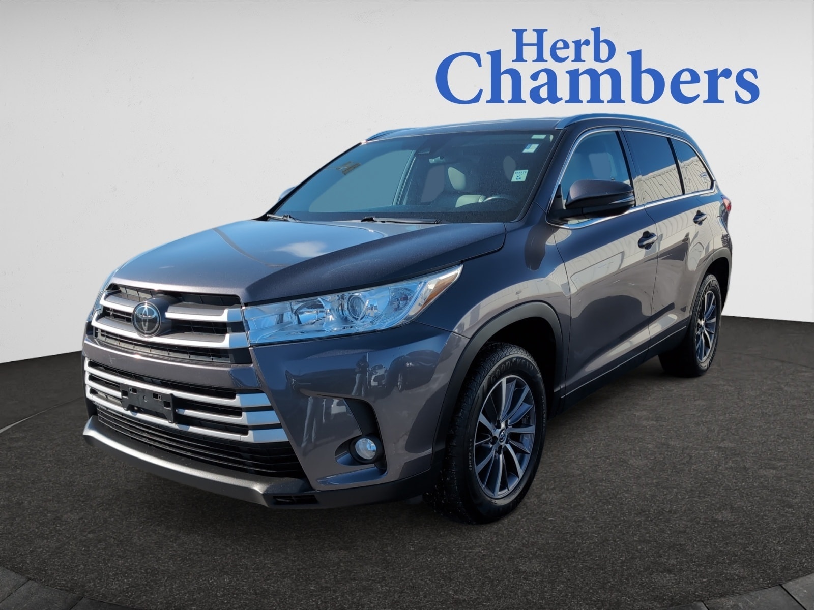 used 2019 Toyota Highlander car, priced at $24,198