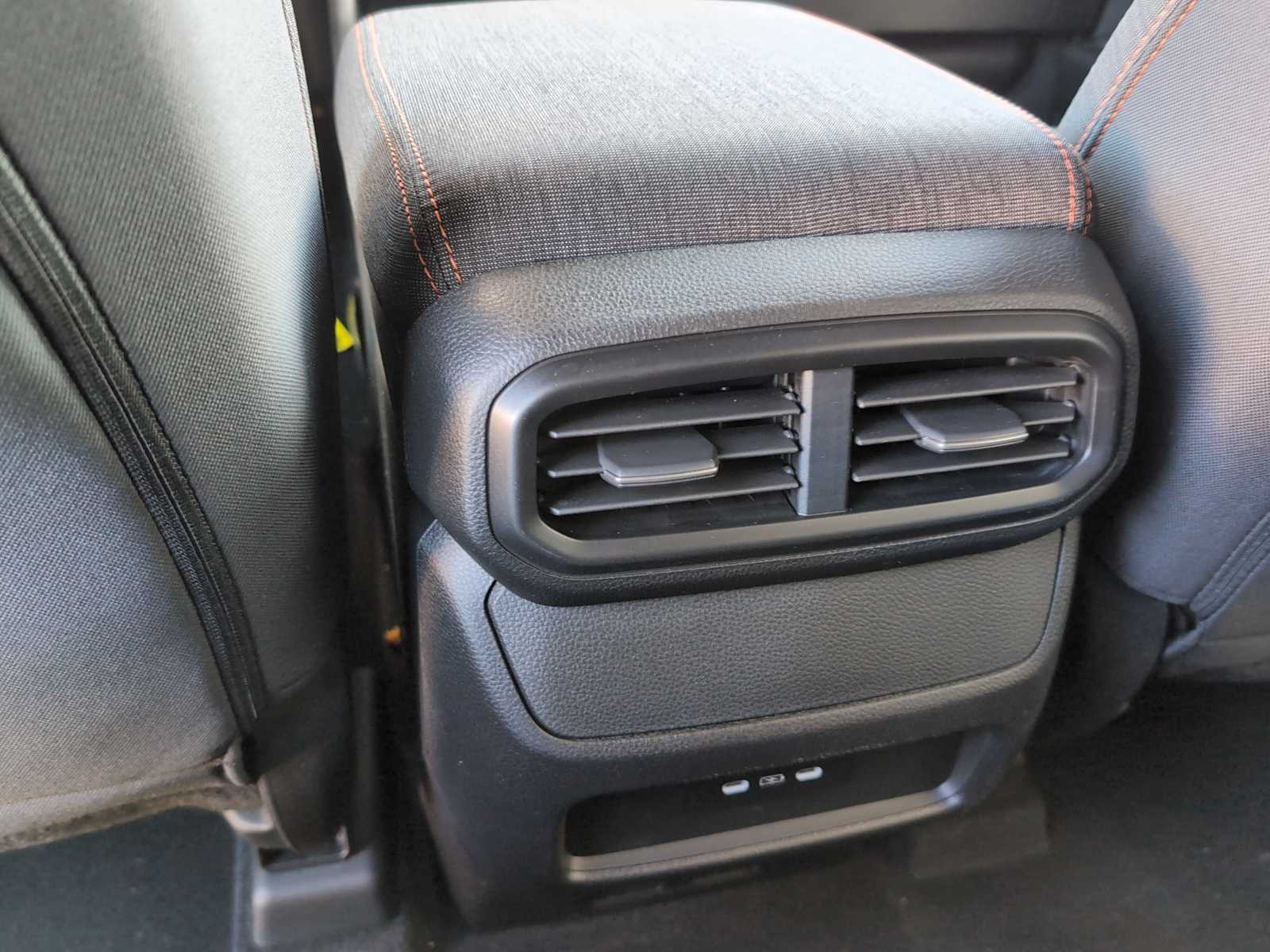 new 2025 Honda Pilot car, priced at $43,750