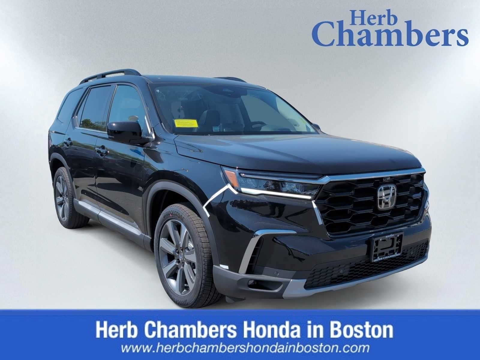 new 2025 Honda Pilot car, priced at $56,250
