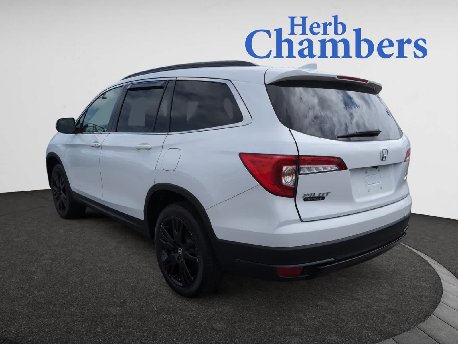 used 2022 Honda Pilot car, priced at $31,998