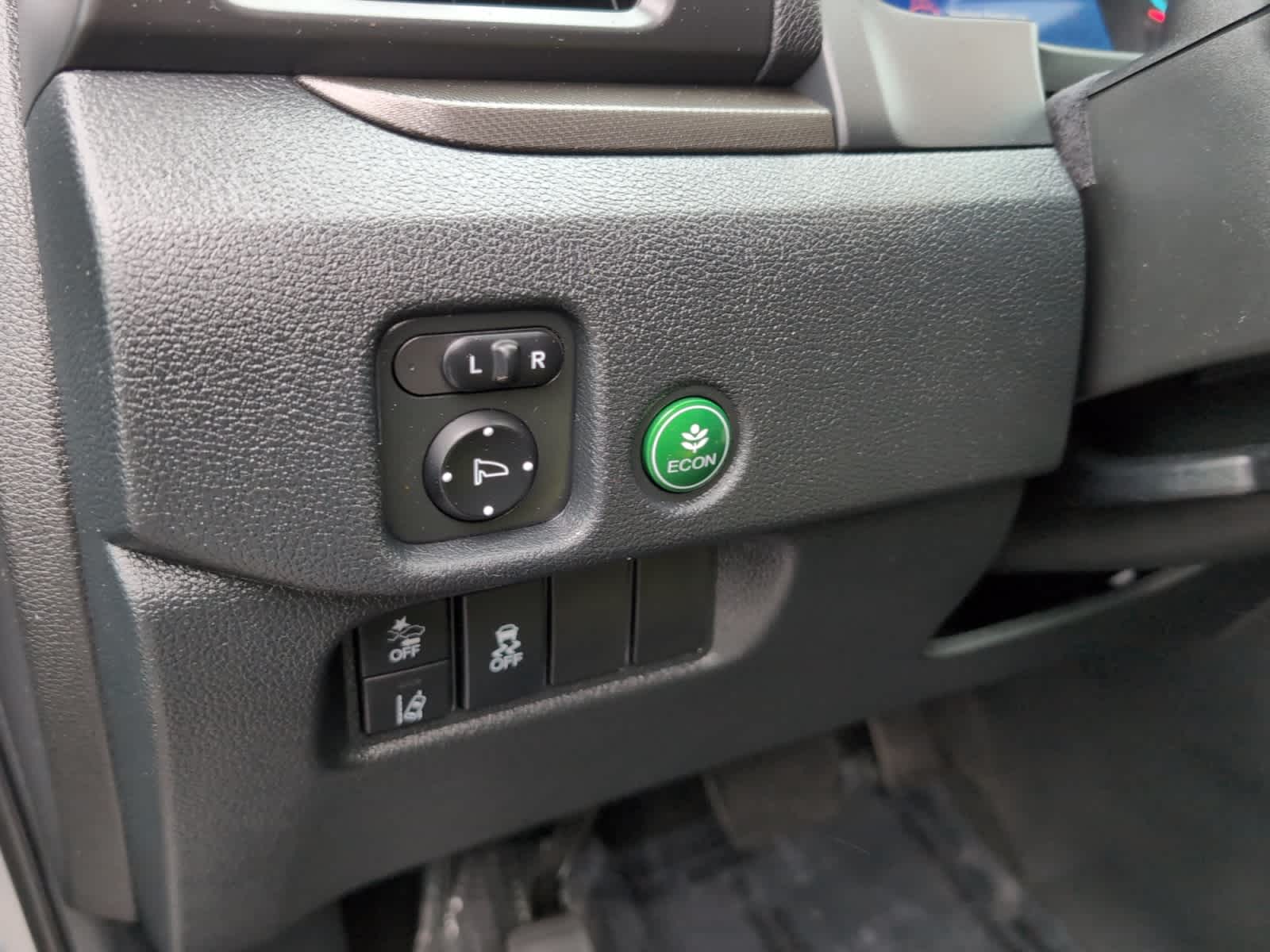 used 2022 Honda Pilot car, priced at $34,498