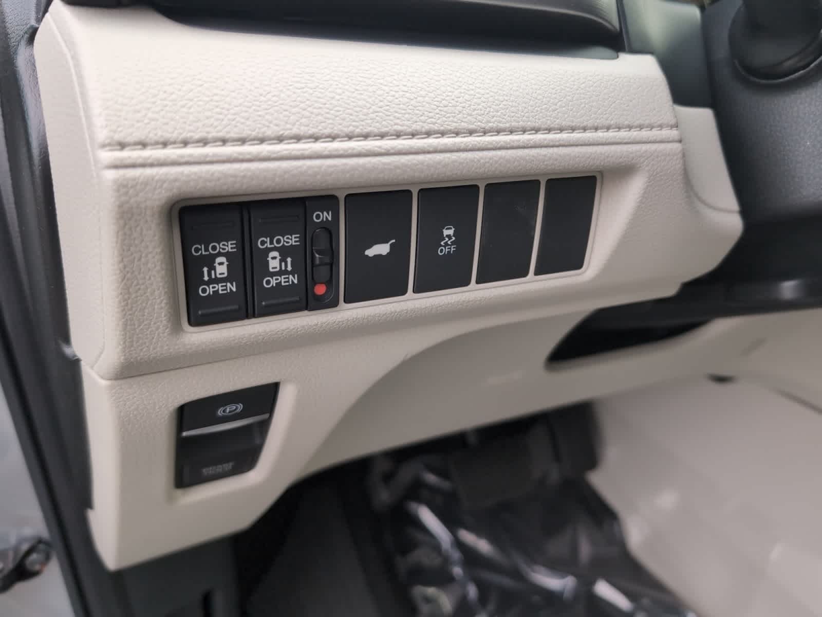 new 2025 Honda Odyssey car, priced at $43,670