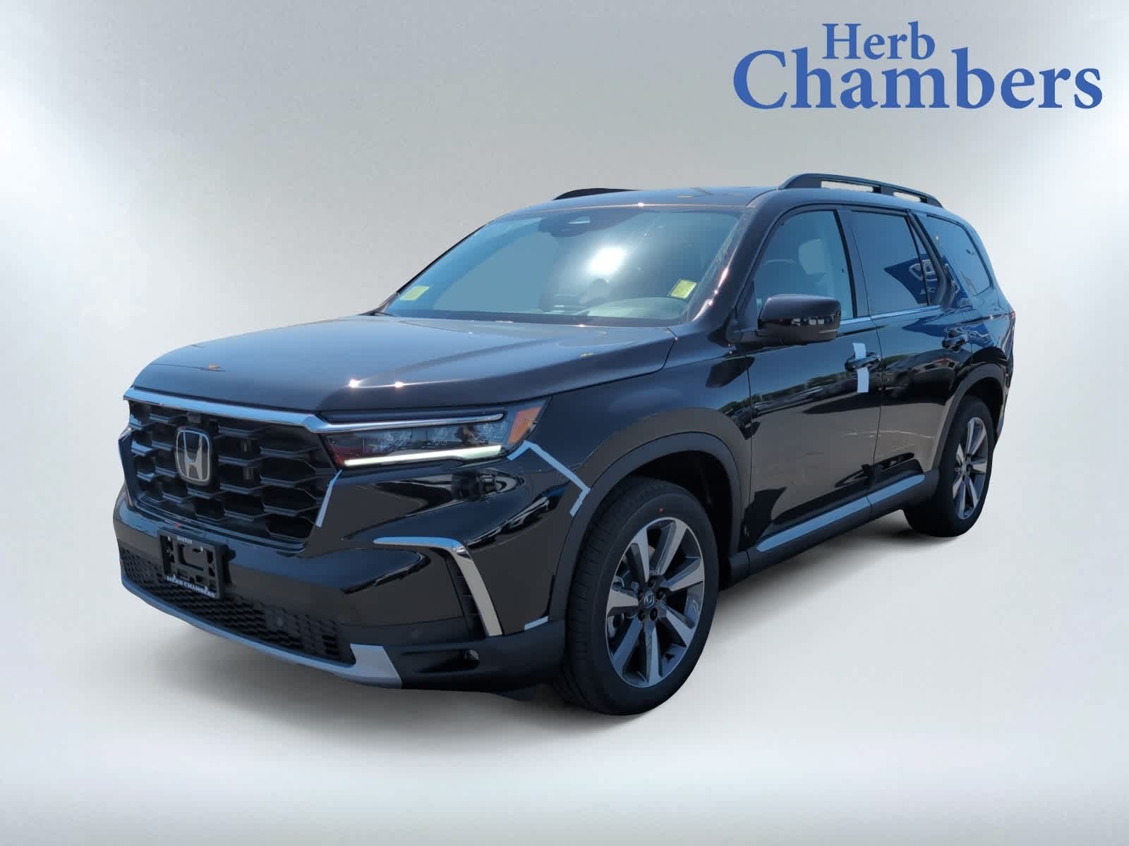 new 2025 Honda Pilot car, priced at $56,250