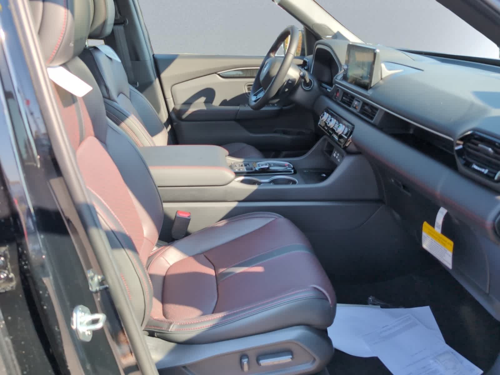 new 2025 Honda Pilot car, priced at $56,760