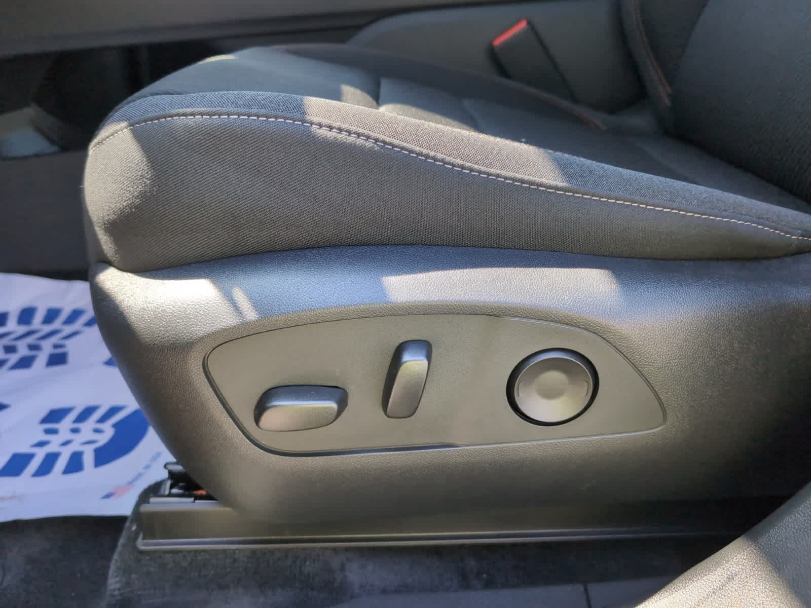 new 2025 Honda Prologue car, priced at $52,305