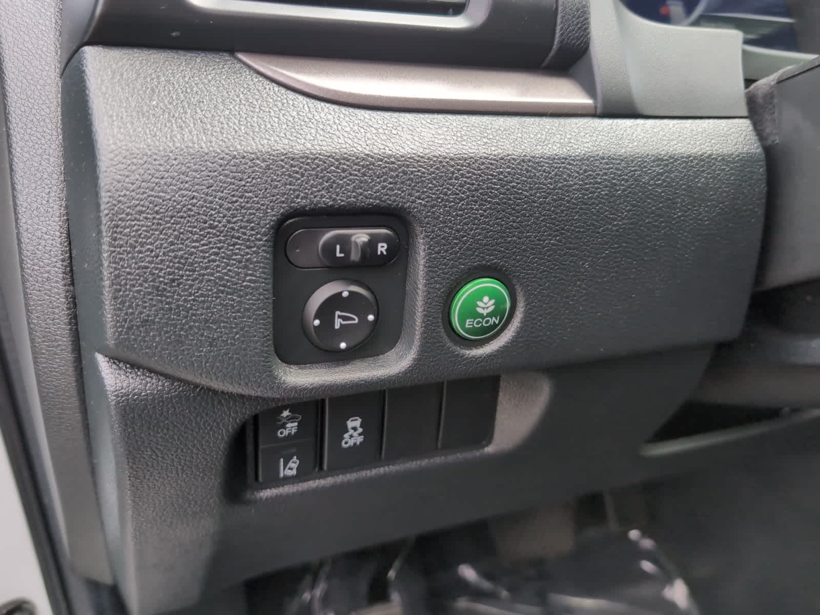 used 2022 Honda Pilot car, priced at $31,998