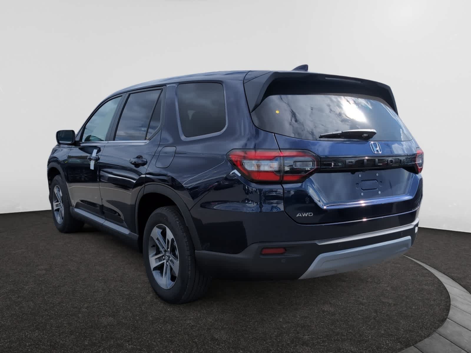 new 2025 Honda Pilot car, priced at $48,895