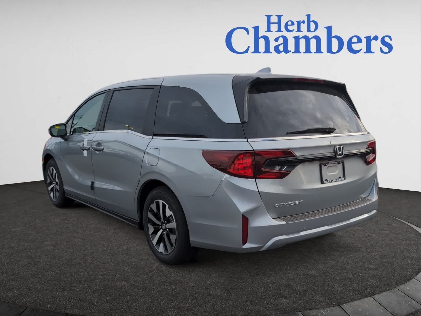 new 2025 Honda Odyssey car, priced at $43,670