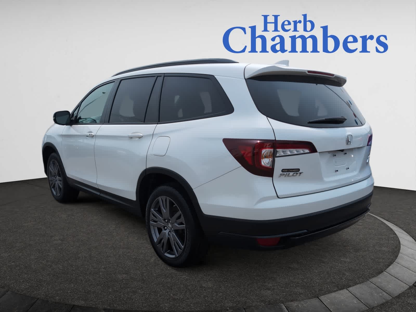 used 2022 Honda Pilot car, priced at $30,698