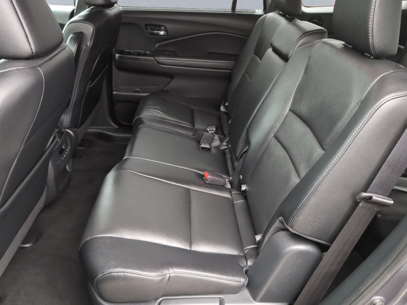 used 2022 Honda Pilot car, priced at $32,298