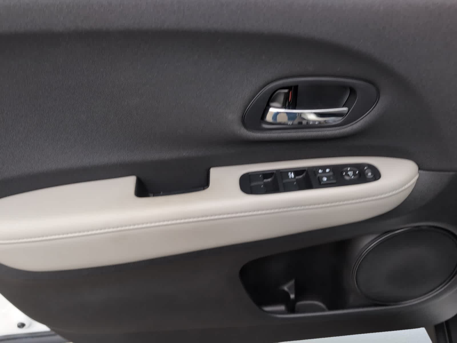 used 2022 Honda HR-V car, priced at $22,298