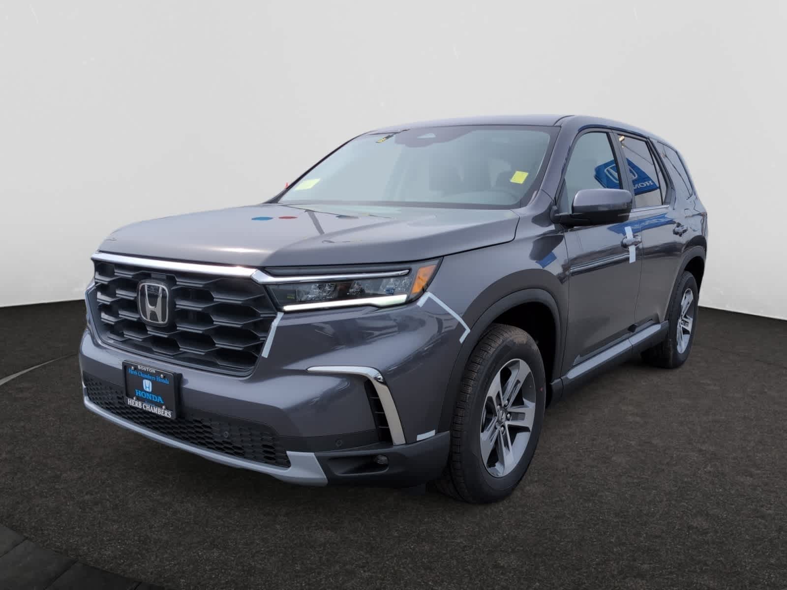 new 2025 Honda Pilot car, priced at $48,530