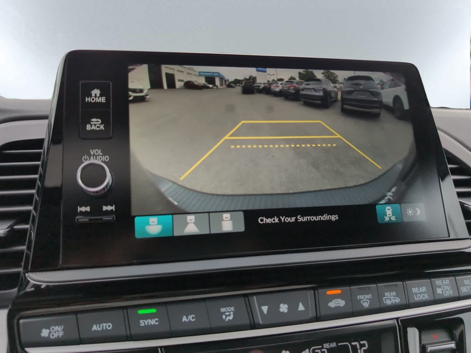 new 2025 Honda Odyssey car, priced at $43,670